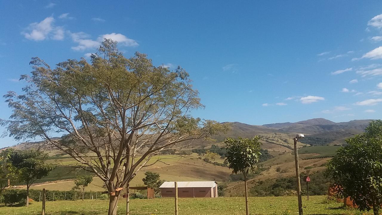 Chales Recanto Das Seriemas São Roque de Minas Esterno foto
